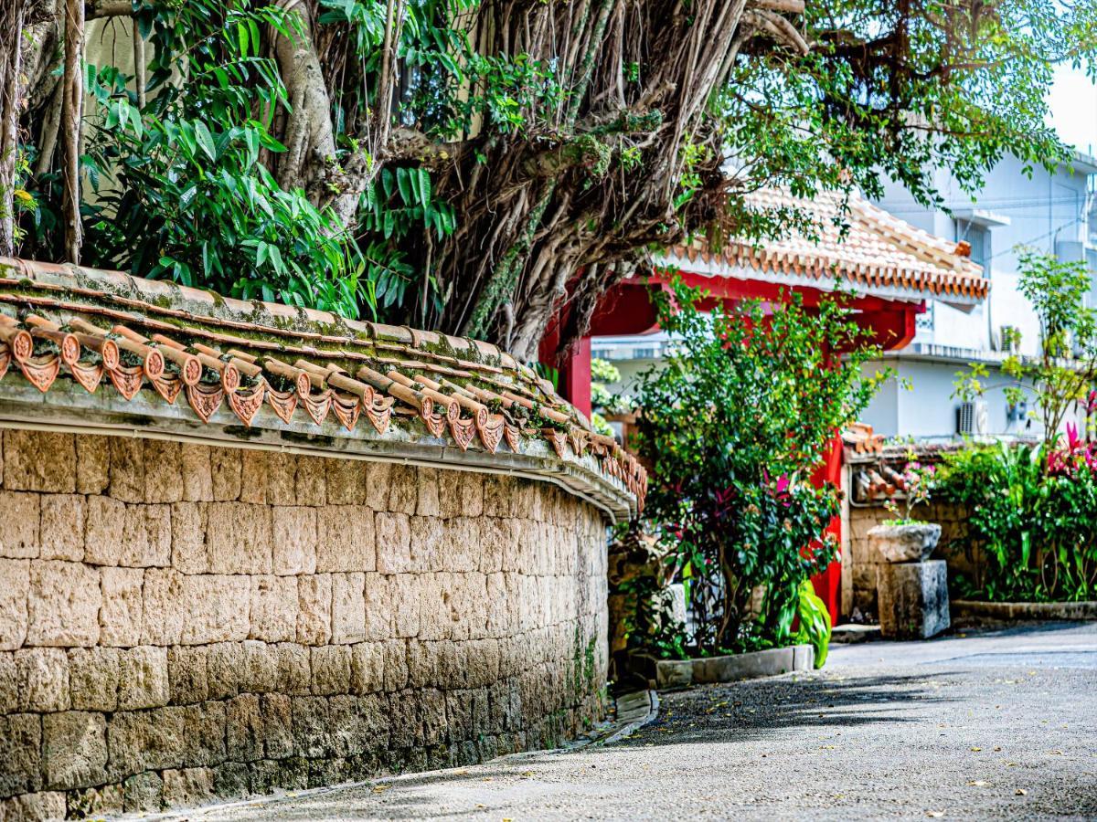Okinawa Hotel Наха Экстерьер фото