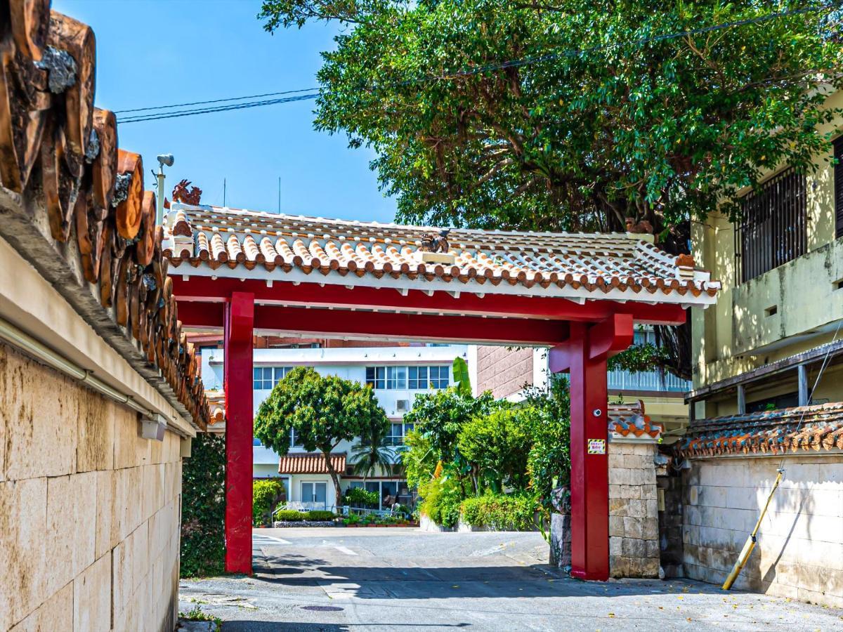 Okinawa Hotel Наха Экстерьер фото